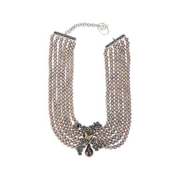 Bouquet pearl necklace
