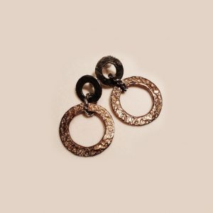 Medium bronze circle earrings