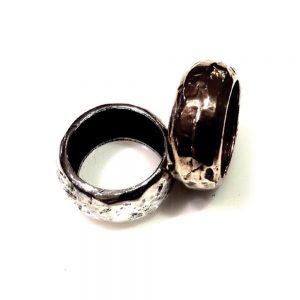 Silver cummerband ring